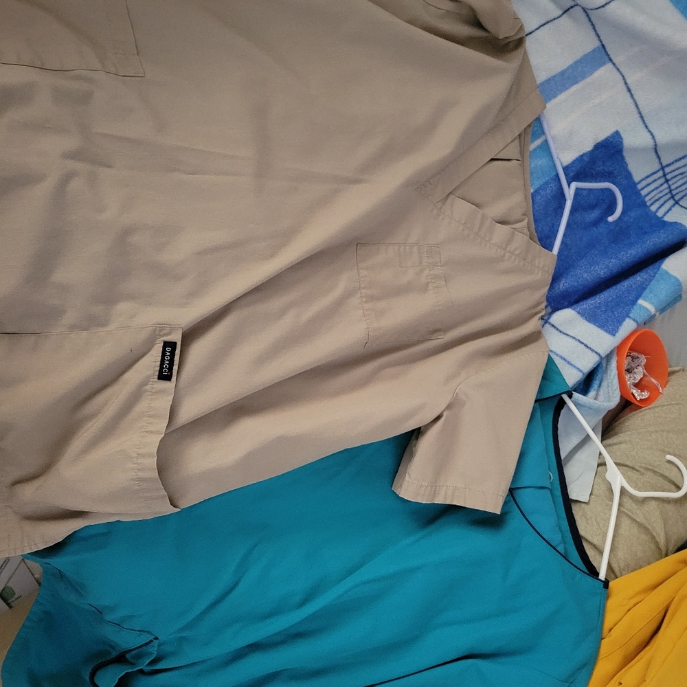 Womens Scrub Sets - Picture 13 of 13